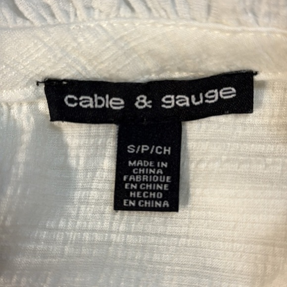 Cable & Gauge Crochet Ruffle Pleated Crinkle Sleeveless White Top Women’s Small - Picture 6 of 7